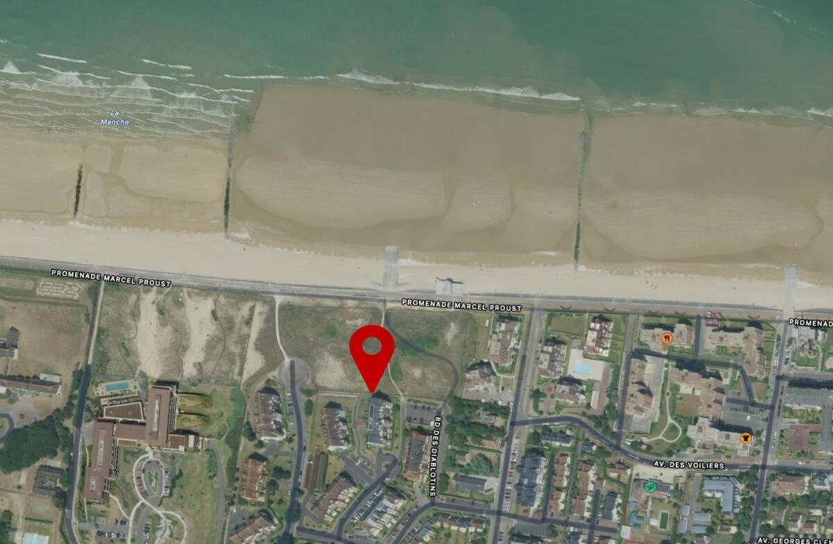 Perle Marine Au Pied De La Plage Cabourg Exterior foto